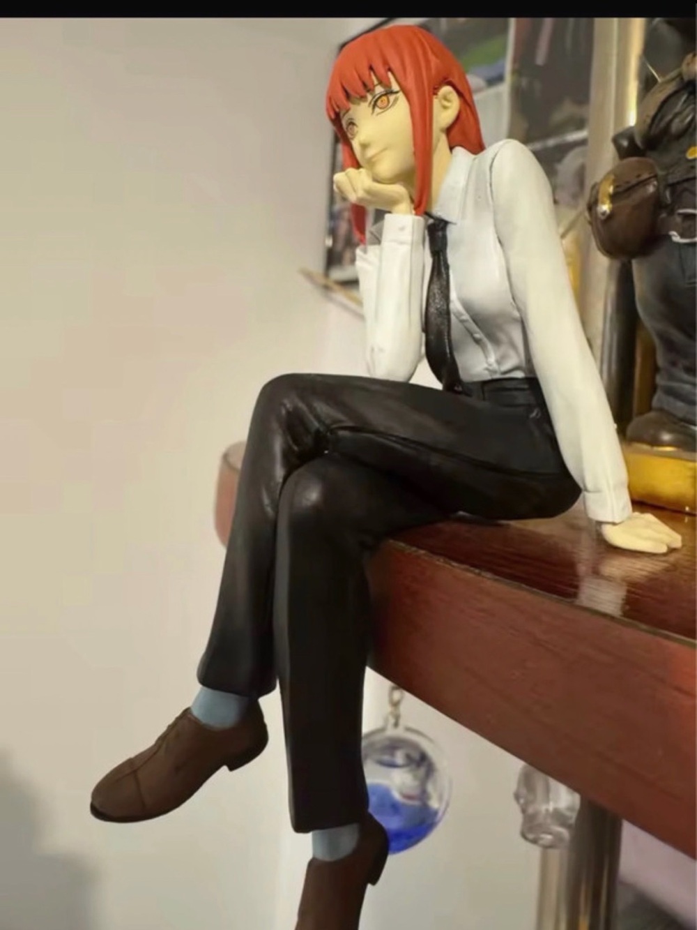 makima figurine